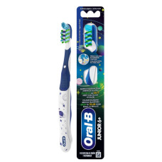 Зубна щітка Oral-B Junior 6+
